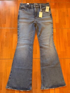 Good American Medium Blue Flare Jeans